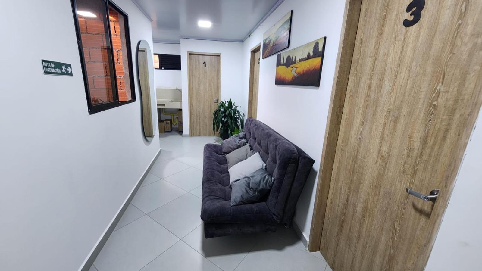 Hotel Medellin Calasanz Zewnętrze zdjęcie