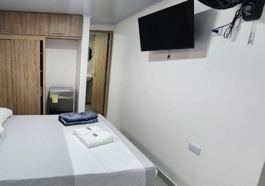 Hotel Medellin Calasanz Zewnętrze zdjęcie
