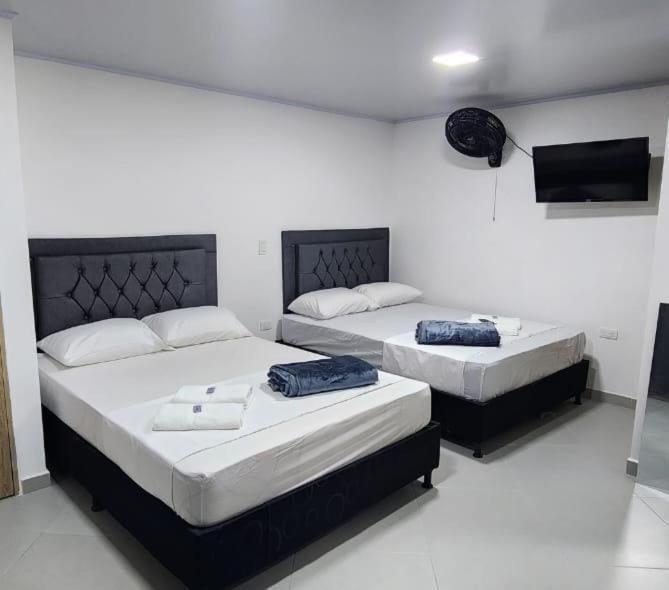 Hotel Medellin Calasanz Zewnętrze zdjęcie