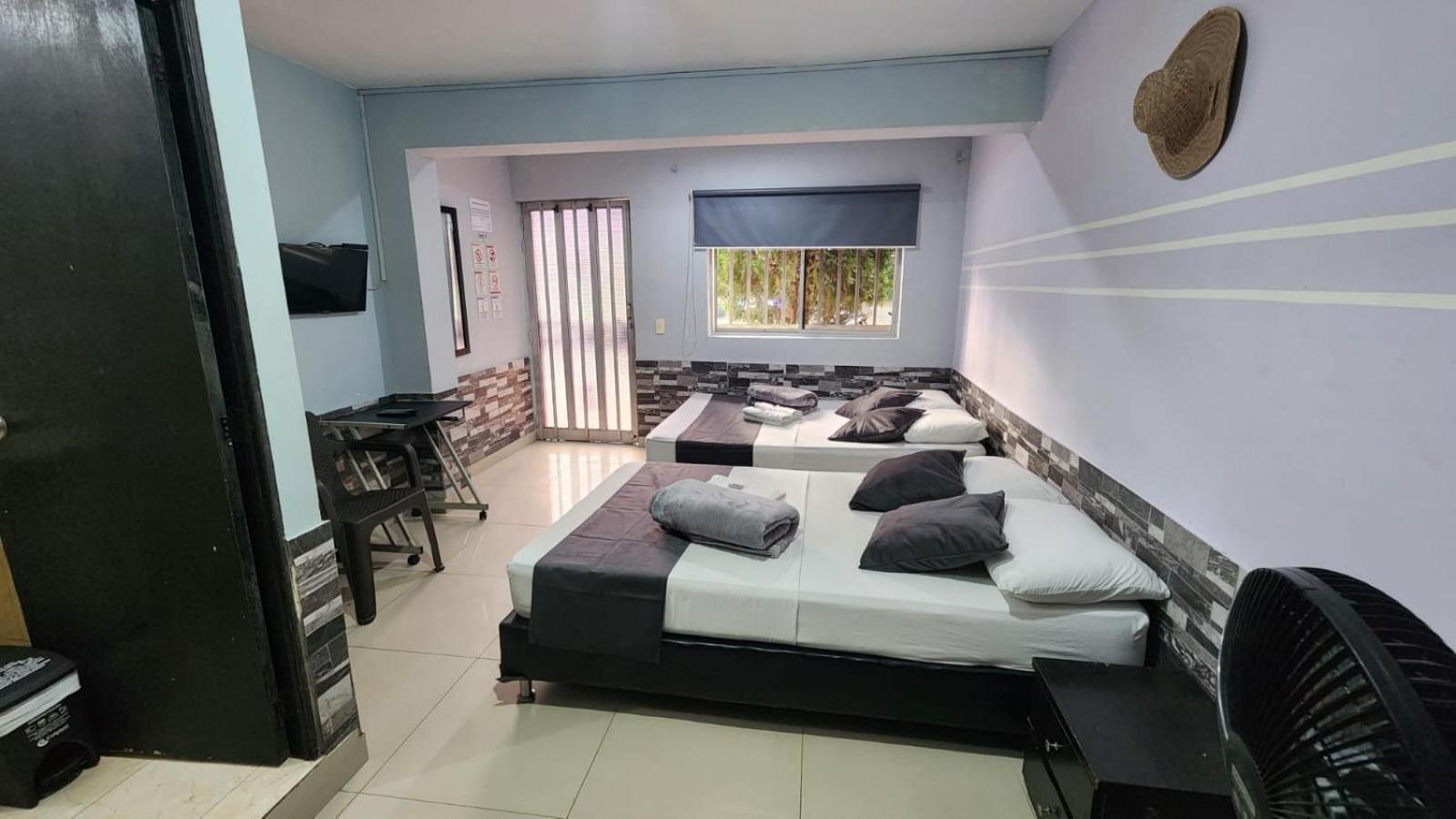Hotel Medellin Calasanz Zewnętrze zdjęcie