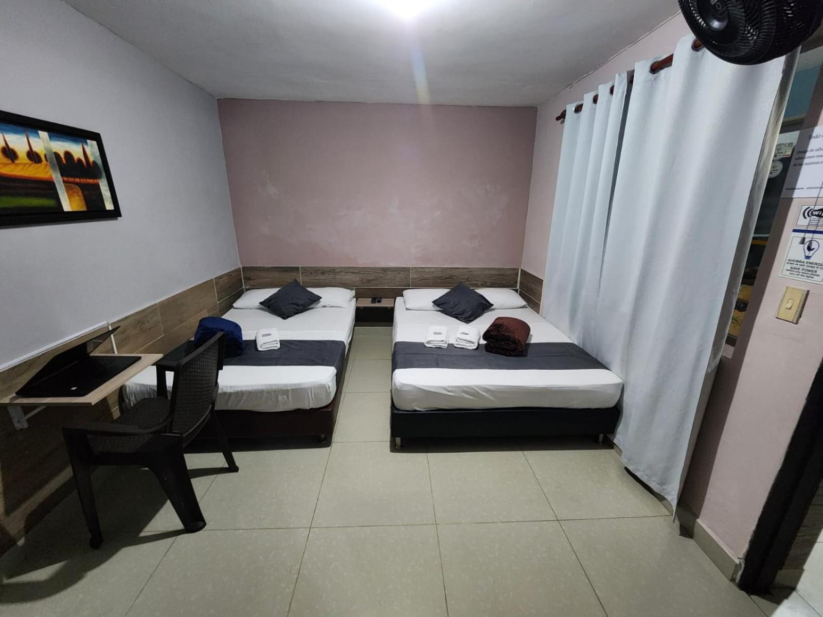 Hotel Medellin Calasanz Zewnętrze zdjęcie
