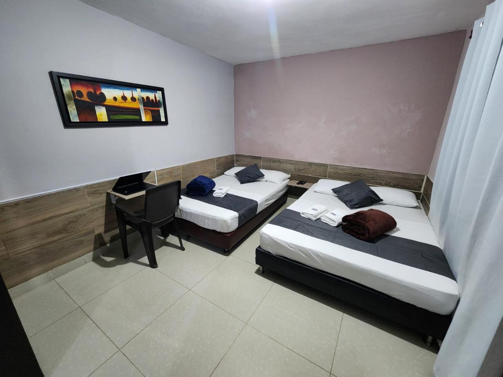 Hotel Medellin Calasanz Zewnętrze zdjęcie