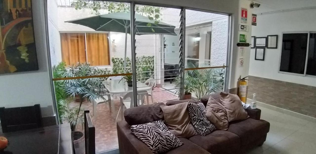 Hotel Medellin Calasanz Zewnętrze zdjęcie